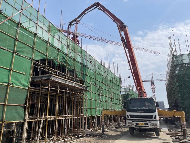 总投资89.1亿元<strong></p>
<p>今天原油行情</strong>！哈尔滨市香坊区34个省市重点项目集中开工