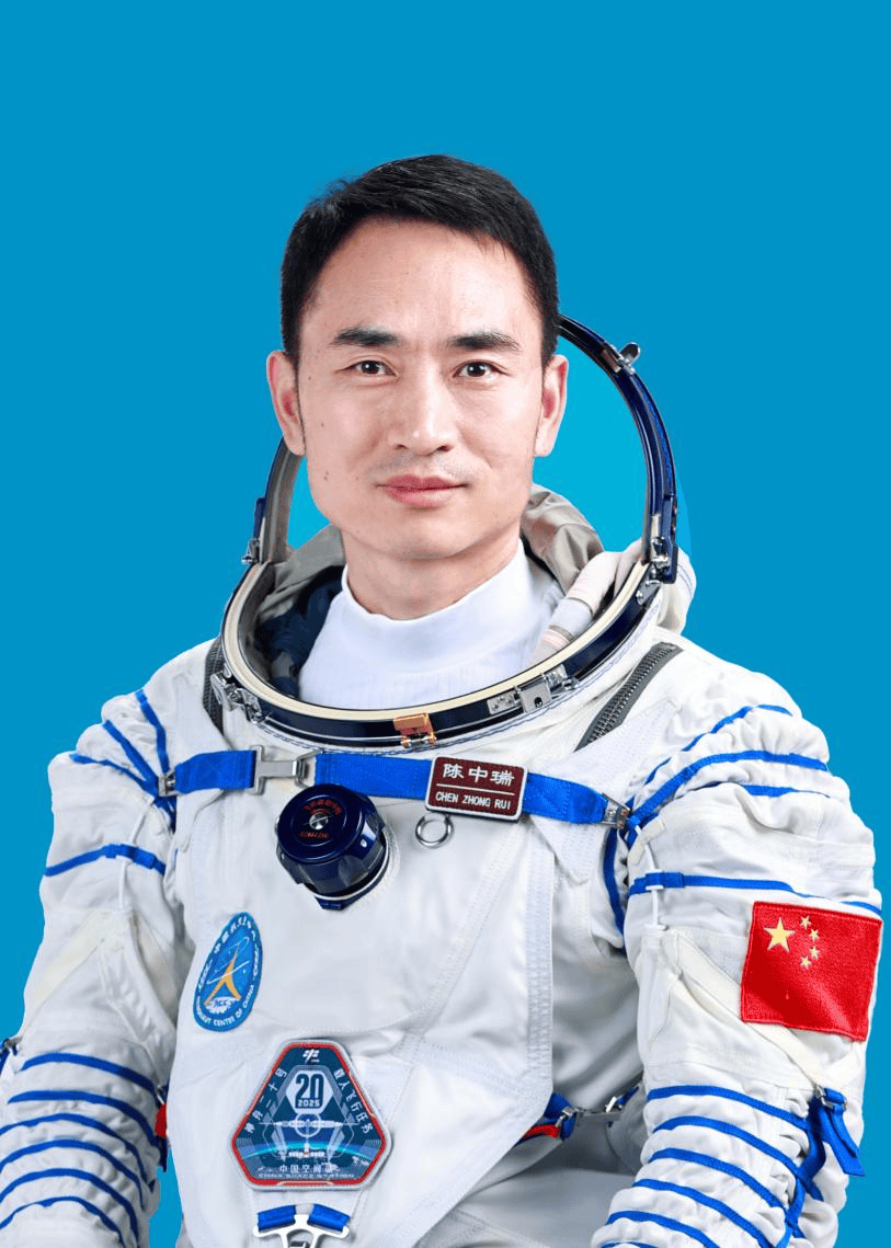神二十乘组航天员陈中瑞：开拖拉机？开飞机？开飞船<strong></p>
<p>今天原油行情</strong>！