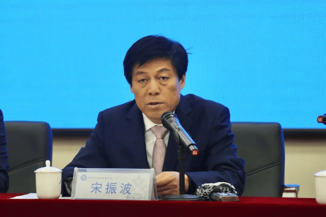 宋振波<strong></p>
<p>今天原油行情</strong>，严重违反党的政治纪律、组织纪律、廉洁纪律、工作纪律和生活纪律