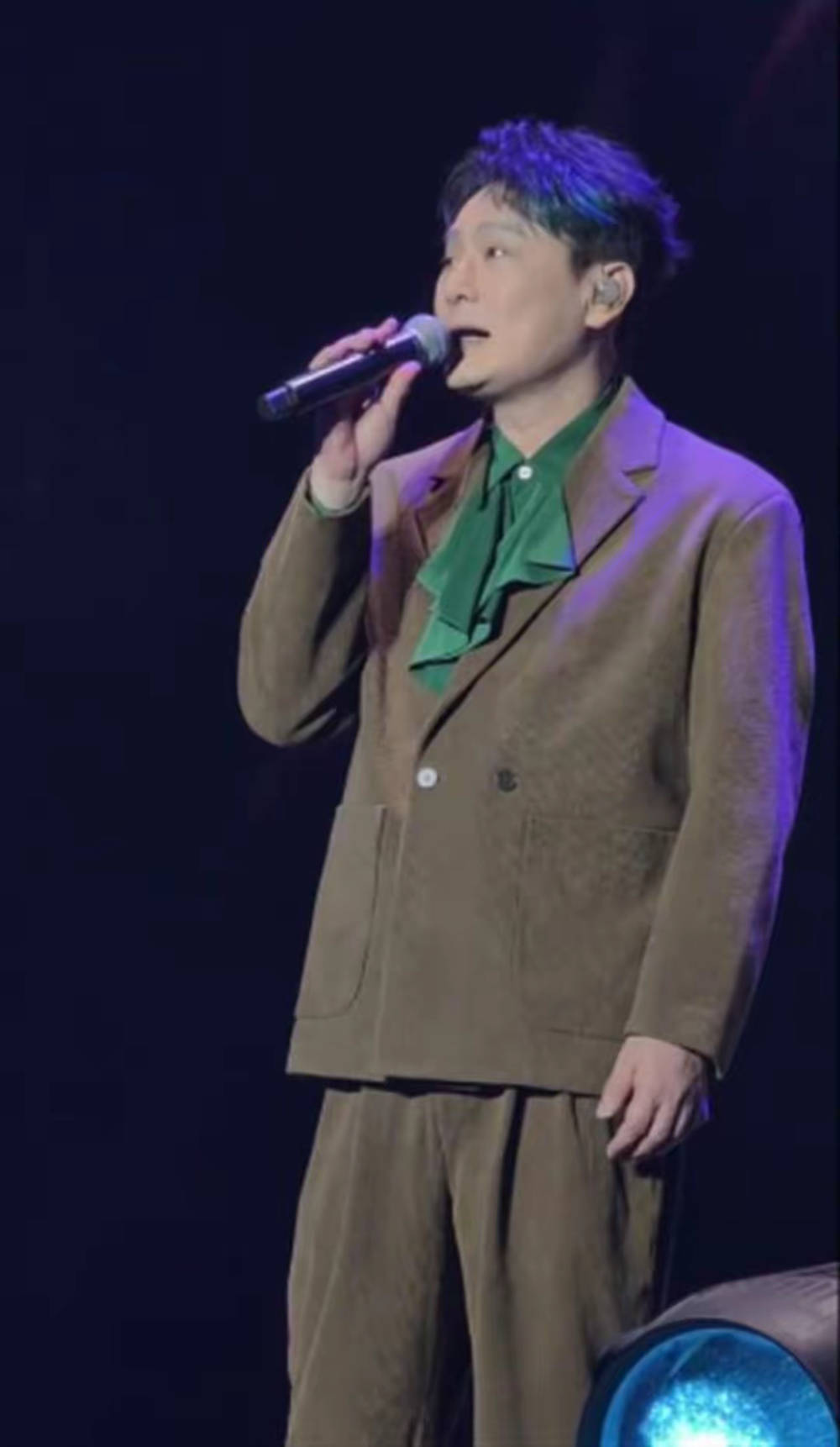 张信哲在山西大同演唱会上称约不到景区门票<strong></p>
<p>山原油</strong>，当地文旅回应