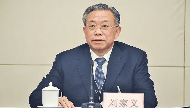 李锦斌、刘家义、刘赐贵、王建军<strong></p>
<p>净原油</strong>，已任中央指导组组长