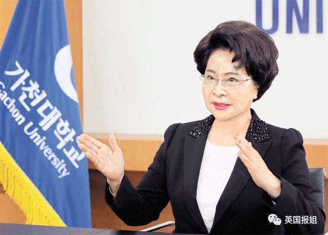 韩国93岁女校长因冻龄走红<strong></p>
<p>黄岛原油</strong>，一生堪称传奇，网友：看着比我还年轻