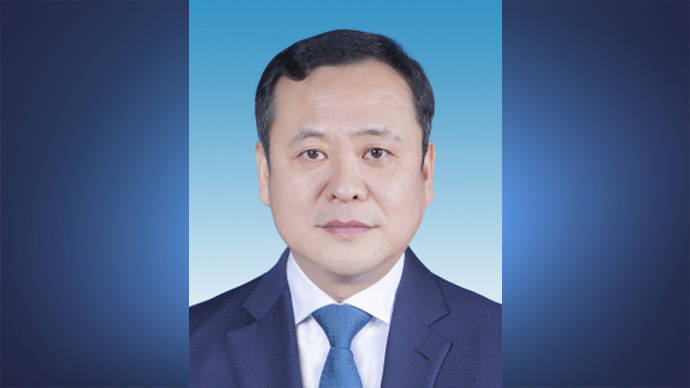 张涌任西安市委常委<strong></p>
<p>美原油开户</strong>，已卸任西安市副市长职务
