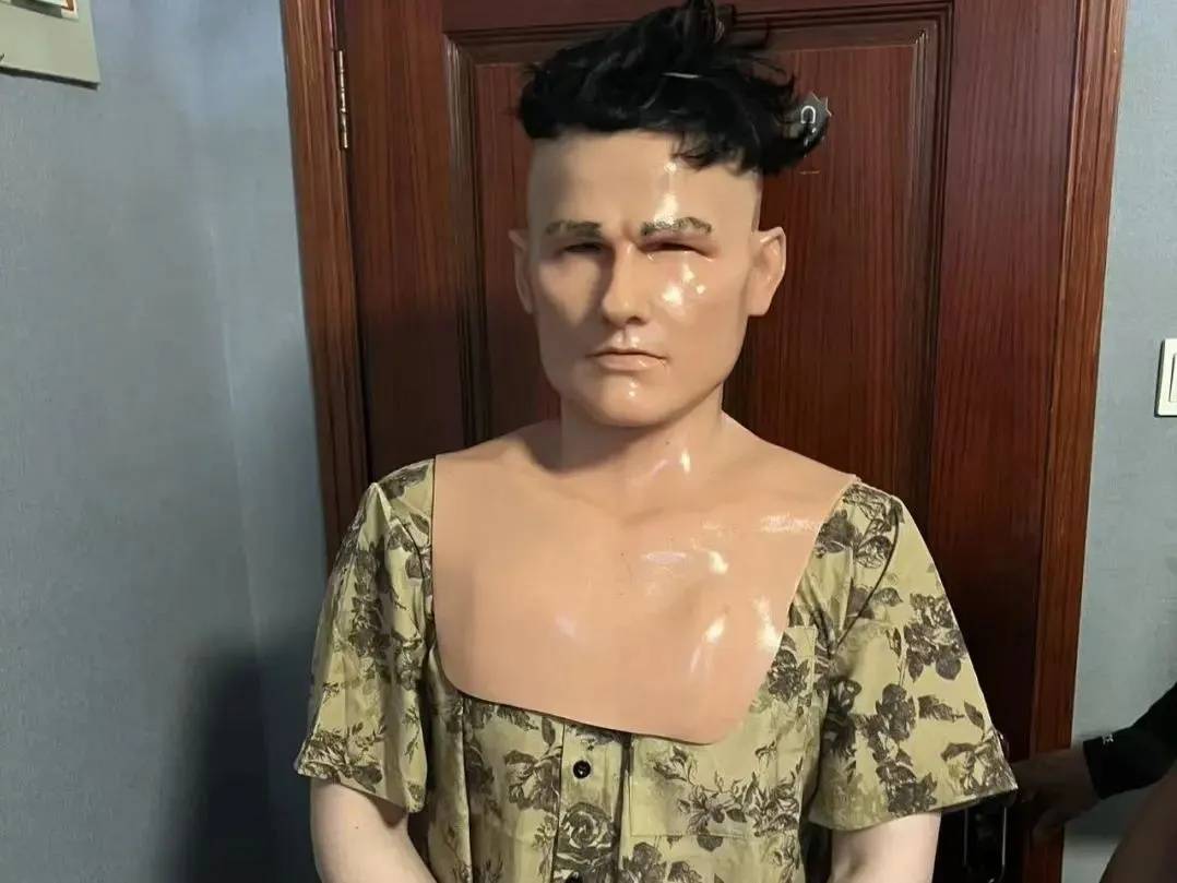 江苏一男子戴仿真“人皮”面具入室盗窃<strong></p>
<p>原油解套</strong>，流窜多个小区作案，涉案金额达15万余元