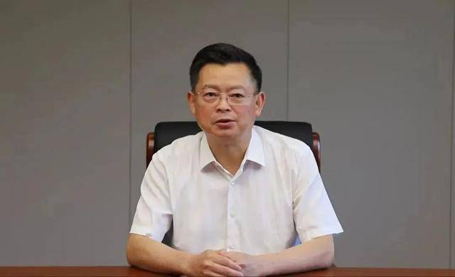 69岁原中央委员落马<strong></p>
<p>防原油</strong>，7年前曾引咎辞职！贪了近20年的“老虎”被判死缓