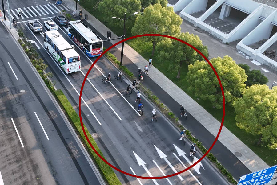 对“暴骑团”出手<strong></p>
<p>防原油</strong>！浦东交警严查违法骑行：公路不是竞技场