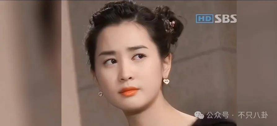 自曝与丈夫经常吵架？但怎么感觉她是在变相秀恩爱呢<strong></p>
<p>荣原油</strong>！