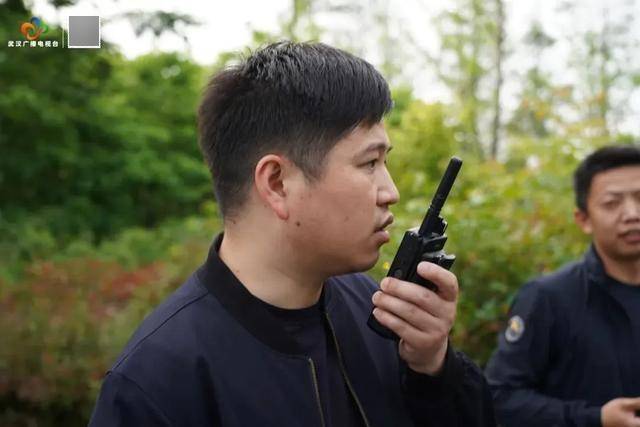 破门而入<strong></p>
<p>中缅原油管道</strong>！武汉警方一举抓获32名“白富美”