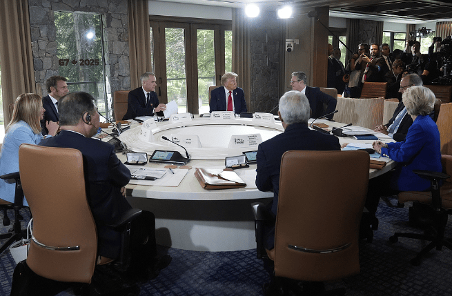 G7发表联合声明<strong></p>
<p>原油期货指数</strong>，不准改变南海现状，不到24小时，中方接划下红线 ​