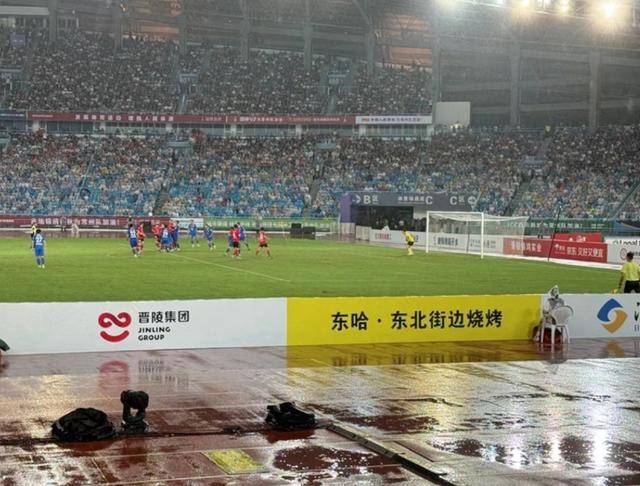 常州一烧烤店花10万赞助苏超<strong></p>
<p>原油期货指数</strong>，因系唯一个体赞助商爆火，附近商户：之前生意一直好