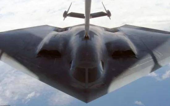 B-2横穿中国轰炸伊朗<strong></p>
<p>齐鲁原油</strong>，中国雷达没有发现？这是正常人想出来的？