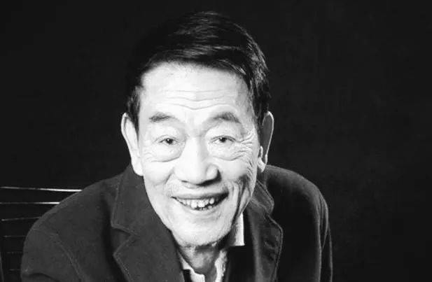 郭德纲发文悼念相声演员杨少华<strong></p>
<p>原油期货公司</strong>，李金斗称杨少华在午休时安详辞世，生前状态良好