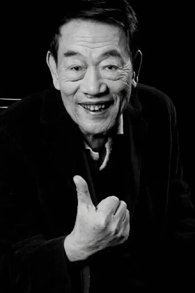 “蔫哏宗师”走<strong></p>
<p>原油期货公司</strong>了