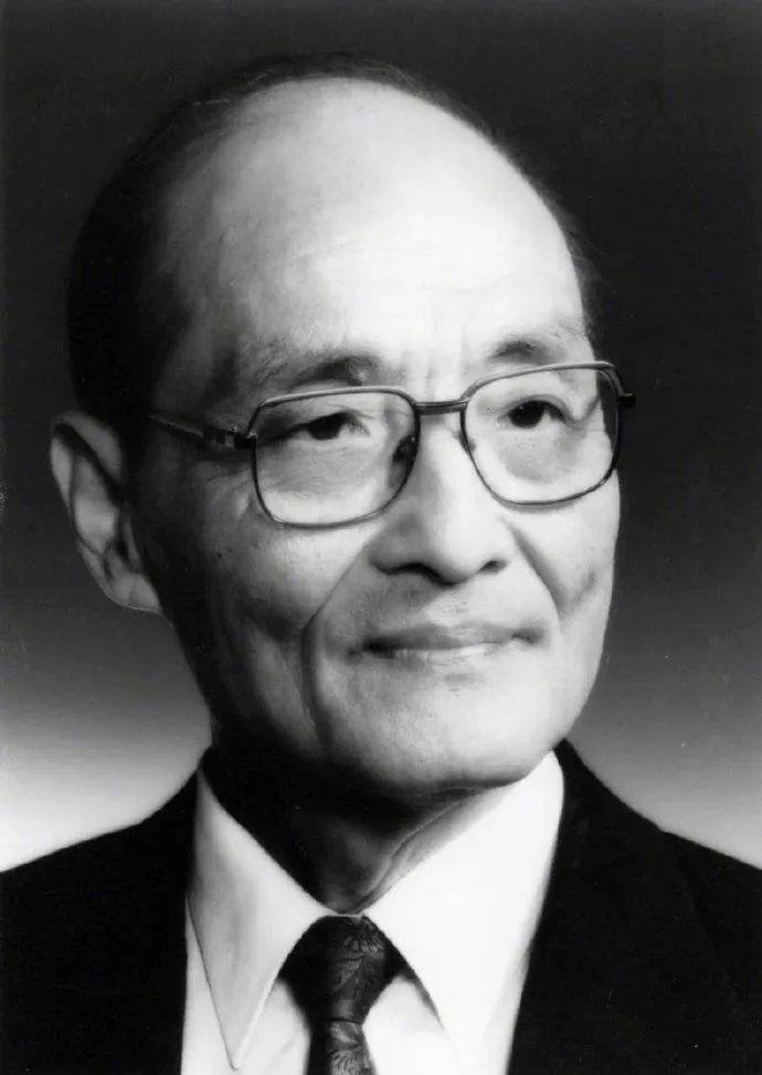 巨星陨落<strong></p>
<p>原油期货公司</strong>！于21时43分逝世