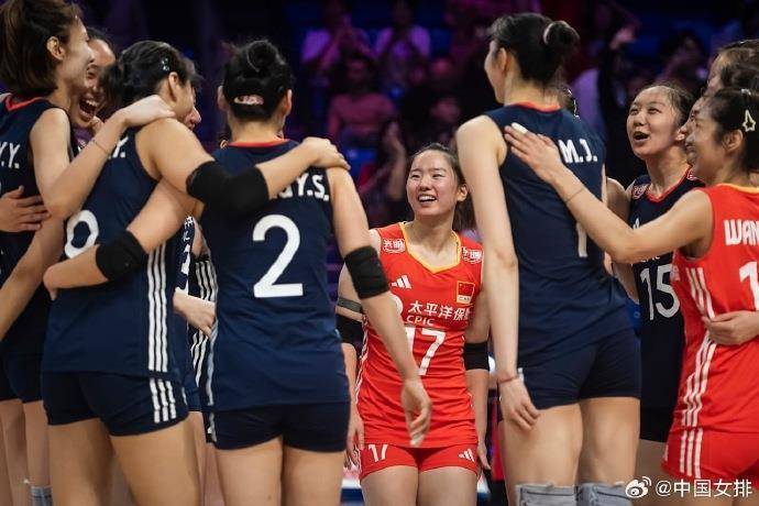 四战全胜<strong></p>
<p>原油沙</strong>！中国女排逆转战胜美国女排 阿灵顿站完美收官