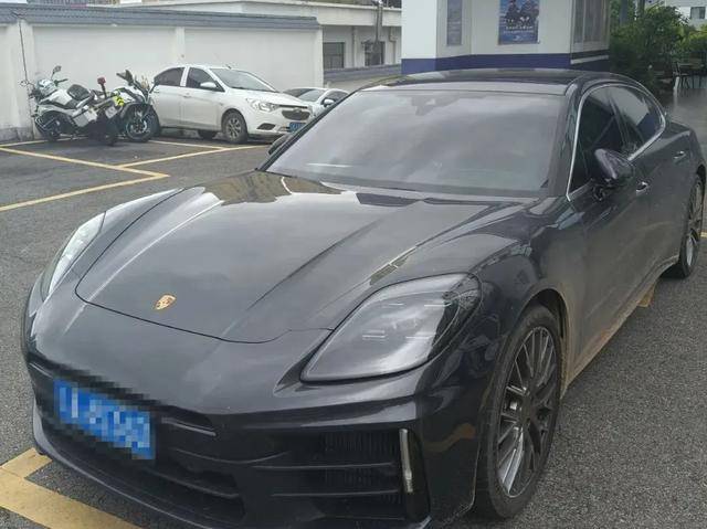 离奇<strong></p>
<p>原油沙</strong>！昆明一辆140万的保时捷在停车场凭空消失