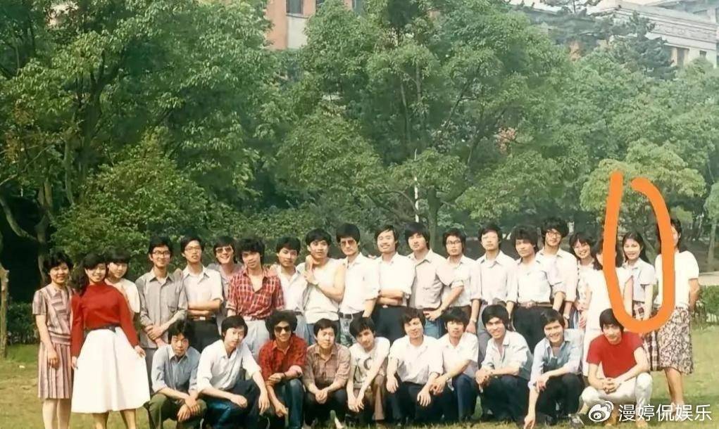 杜建英大学旧照曝光<strong></p>
<p>原油期货代码</strong>，难怪能上位！两儿子名字暗藏深意，手握股权