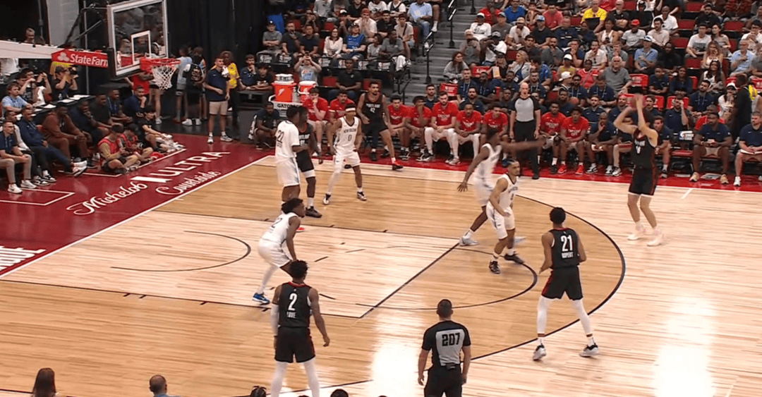 NBA夏季联赛：杨瀚森半场8分2篮板1助攻<strong></p>
<p>原油下跌利好</strong>，两帽米西并两中三分