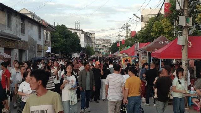 重达15吨<strong></p>
<p>原油挥发</strong>！玉溪通海燃起巨型火把