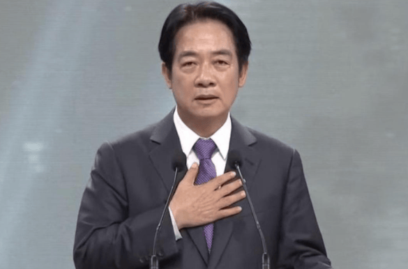 大陆预言成真<strong></p>
<p>原油暴跌的原因</strong>，赖清德“过境”美国，人还没出发，特朗普就不装了