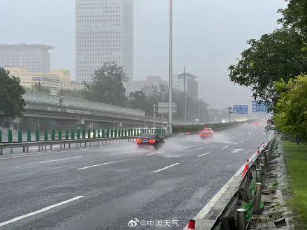 北京七区已现暴雨或大暴雨 早高峰城区及北部地区仍有明显降雨 注意出行安全<strong></p>
<p>原油期货如何</strong>！