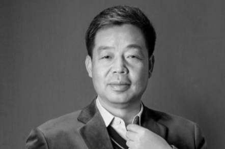 董事长汪林朋被曝跳楼身亡<strong></p>
<p>原油期货如何</strong>，居然智家：以公告为准