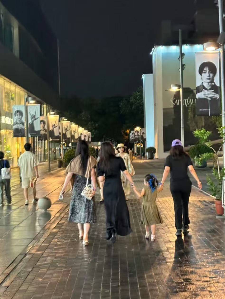 从“白幼瘦”到“气血感”<strong></p>
<p>原油期货如何</strong>，审美标准终于“健康”了？