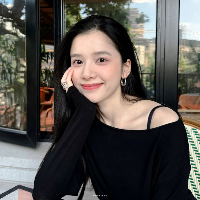 从“白幼瘦”到“气血感”<strong></p>
<p>原油期货如何</strong>，审美标准终于“健康”了？