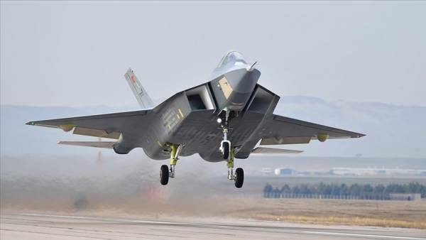 买不到F-35<strong></p>
<p>油面</strong>，不愿意买枭龙，不敢买歼-10，土耳其只能买台风了？
