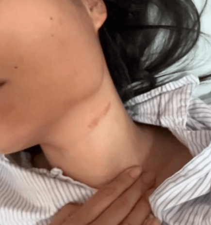 太猖狂了<strong></p>
<p>油面</strong>，女子与面试官争辩后，被骗至厕所遭殴打，堪比黑势力
