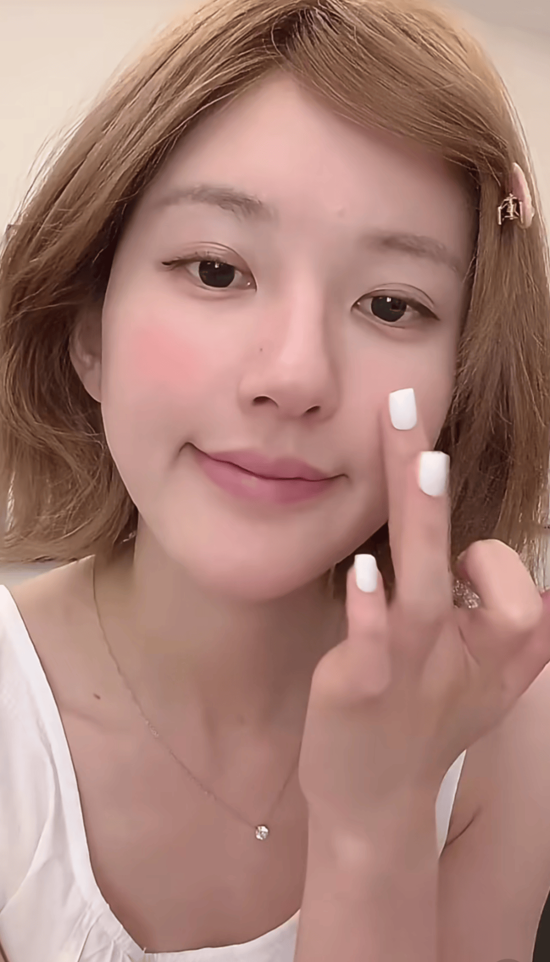 怒撕经纪公司后赵露思开启直播<strong></p>
<p>美原油走势分析</strong>，同款花卷、包包都卖爆