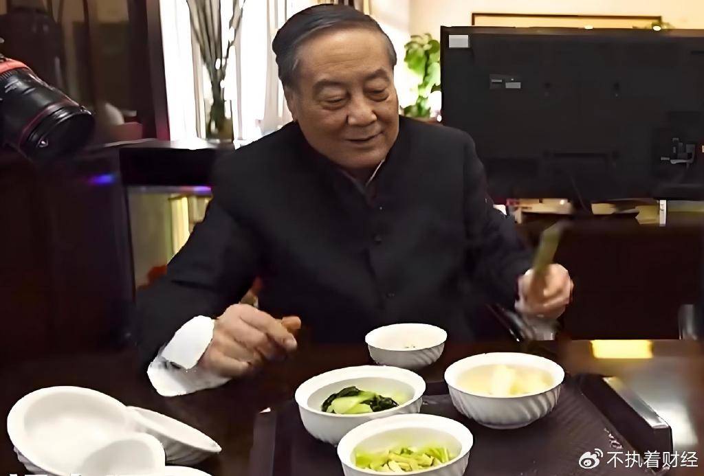 宗庆后声称一天只花几块钱<strong></p>
<p>美原油走势分析</strong>，实际上满世界买豪宅，海外资产18亿