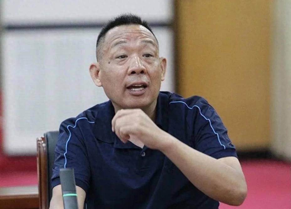 一瓶200元<strong></p>
<p>美原油走势分析</strong>，黄牛涌入胖东来抢酒