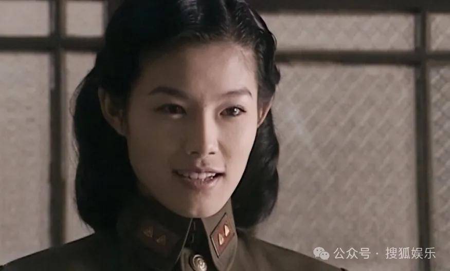 从爆红到突然消失好几年<strong></p>
<p>原油与石油</strong>，再出现已经胖到大家不敢认了？