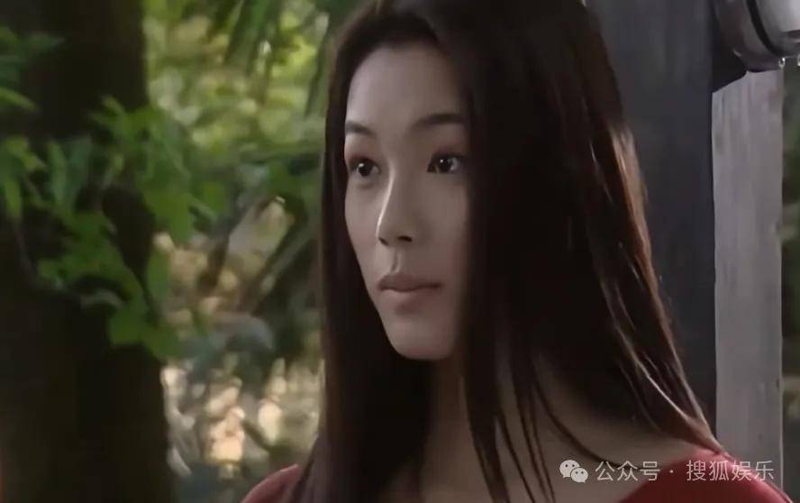 从爆红到突然消失好几年<strong></p>
<p>原油与石油</strong>，再出现已经胖到大家不敢认了？