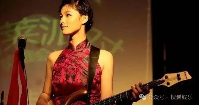 从爆红到突然消失好几年<strong></p>
<p>原油与石油</strong>，再出现已经胖到大家不敢认了？