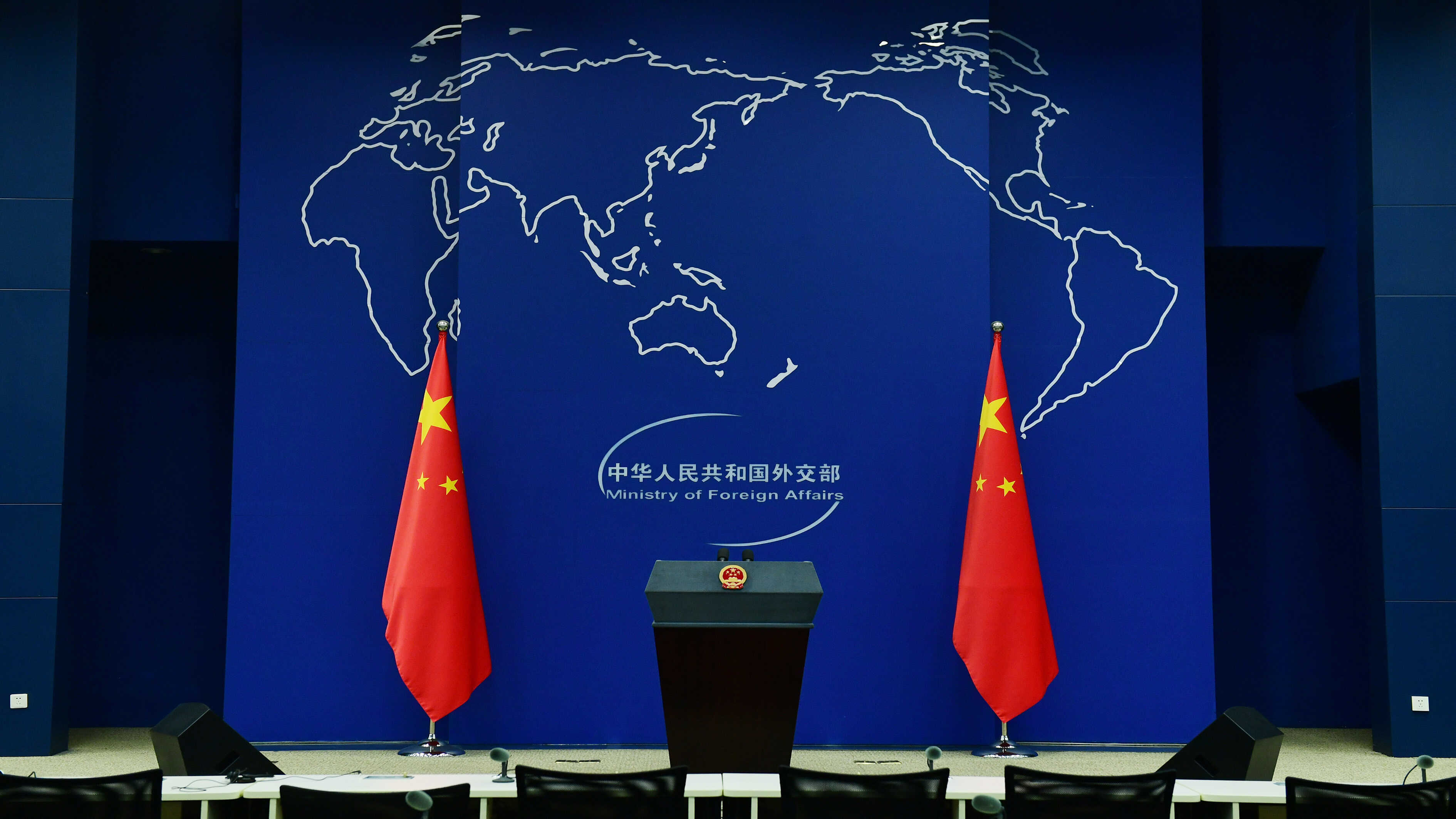 普京上飞机前<strong></p>
<p>原油投资骗局</strong>，乌方回忆起中方的好，请求中方公正处理，林剑用两句话作出回应