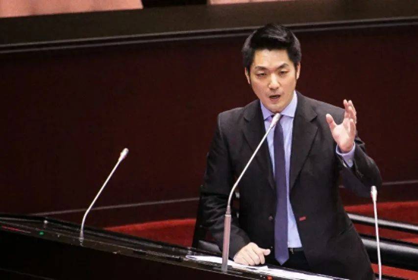 蒋万安人还没来大陆<strong></p>
<p>原油级别</strong>，台当局发声威胁：不准参加阅兵！我国防部已表态，一番话斩钉截铁