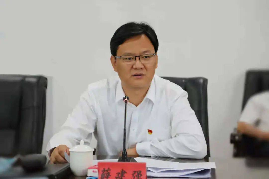 调离阿克苏市委书记不到1年<strong></p>
<p>正规原油平台</strong>，薛建强官宣落马