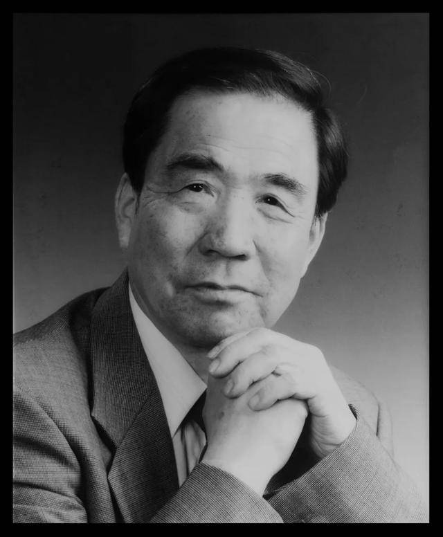 中国工程院院士、我国防空导弹专家<strong></p>
<p>正规原油平台</strong>，于本水同志逝世