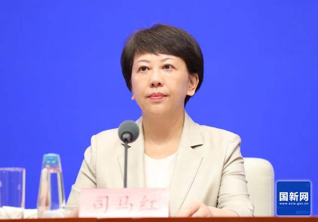 北京市副市长司马红：上半年北京新增469家首店<strong></p>
<p>正规原油平台</strong>，可爱的Labubu成为全球顶流