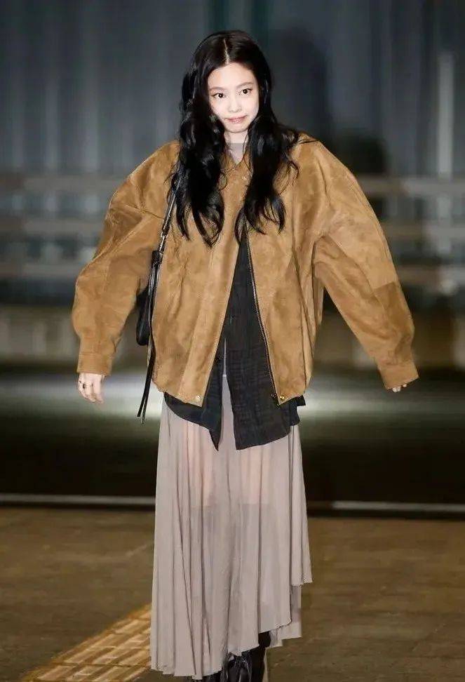 质感女人怎么都在穿这个颜色<strong></p>
<p>正规原油平台</strong>？