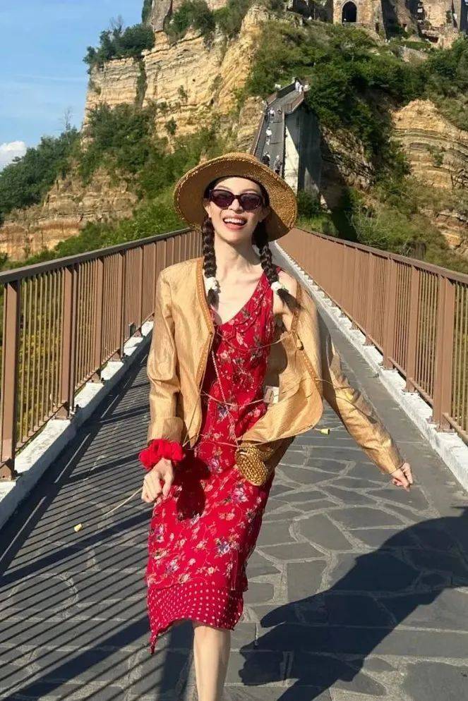 质感女人怎么都在穿这个颜色<strong></p>
<p>正规原油平台</strong>？