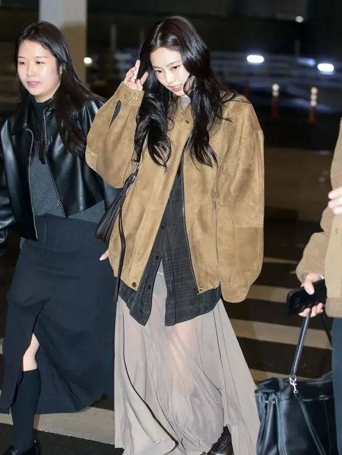 质感女人怎么都在穿这个颜色<strong></p>
<p>正规原油平台</strong>？