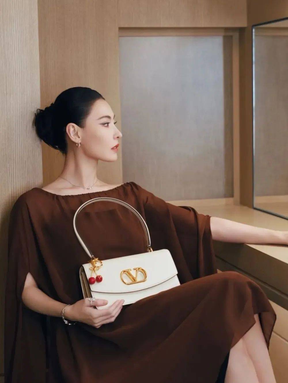 质感女人怎么都在穿这个颜色<strong></p>
<p>正规原油平台</strong>？