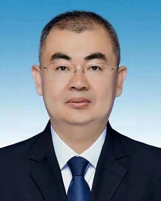 内蒙古呼和浩特市水务局班子三人<strong></p>
<p>正规原油平台</strong>，半个月内官宣落马！