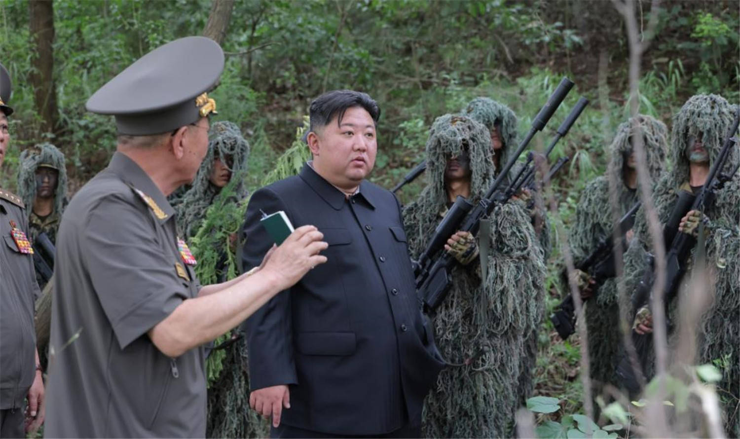 宅男金正恩要参加北京阅兵<strong></p>
<p>原油价值</strong>，中方5大“兄弟”齐聚北京，日本懵了