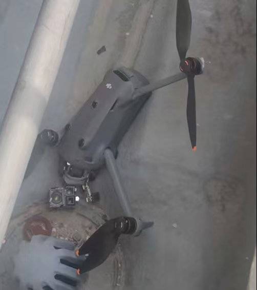 上海3人违规飞无人机将陆家嘴高楼防水层砸出坑<strong></p>
<p>原油价值</strong>！类案曾曝光