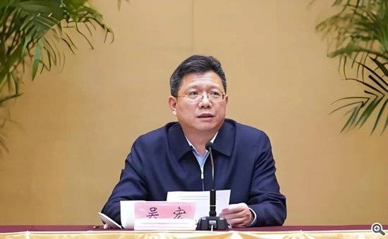 苏州工业园的“破窗效应”<strong></p>
<p>原油价值</strong>，管委会主任吴宏落马