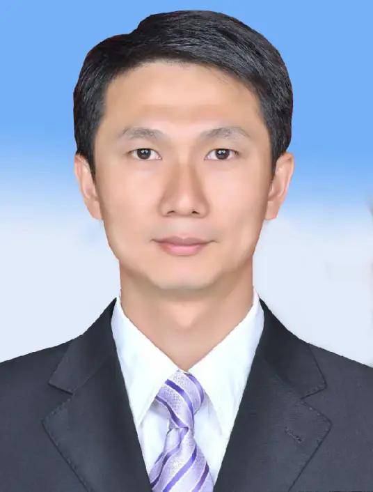 4位副市长履新<strong></p>
<p>原油价值</strong>，卸任两年后他再任此职